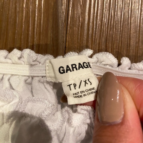 Off the shoulder white bubble top - Picture 3 of 3